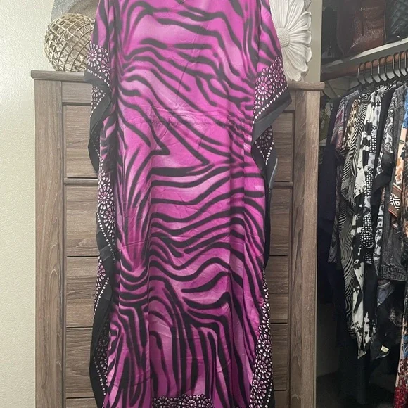 Caftan - Picture 12 of 14